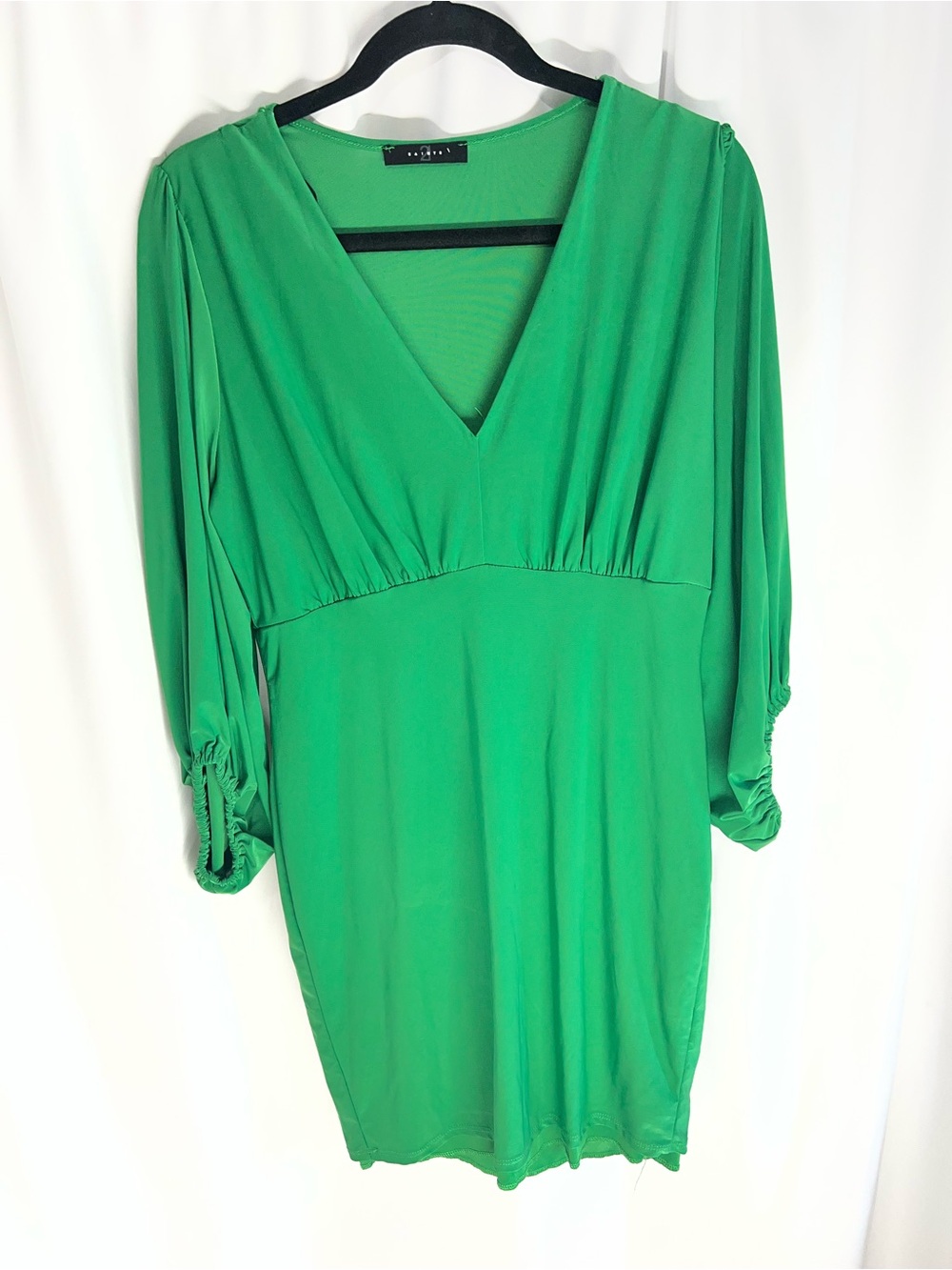 Green V-Neck Mini Dress - Stylish Women's Short Dress size XL